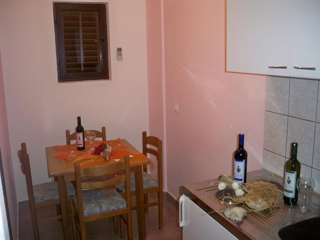 Guesthouse Lucic Orebić Værelse billede